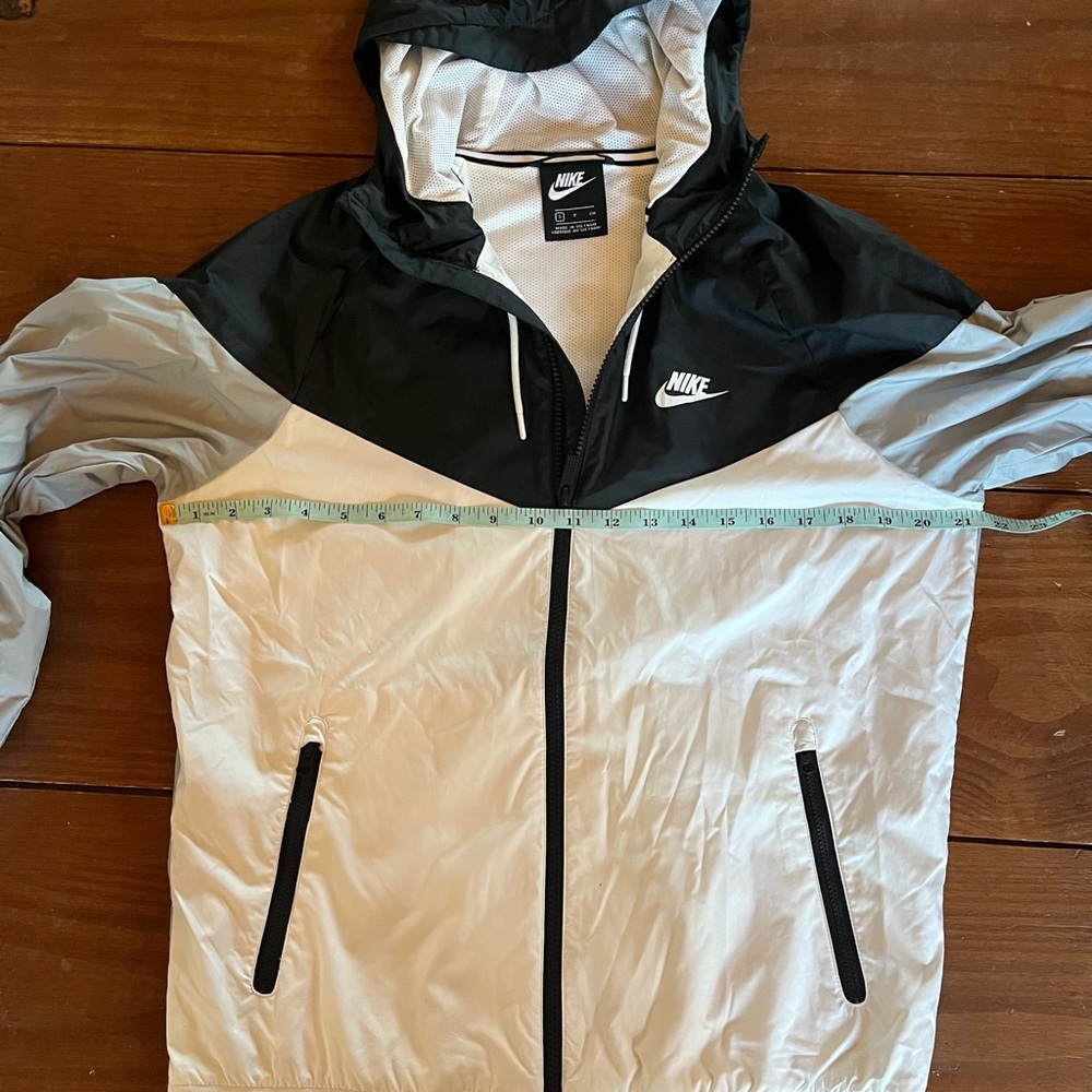 Nike Windrunner Training Jacket - Picture 5 of 8